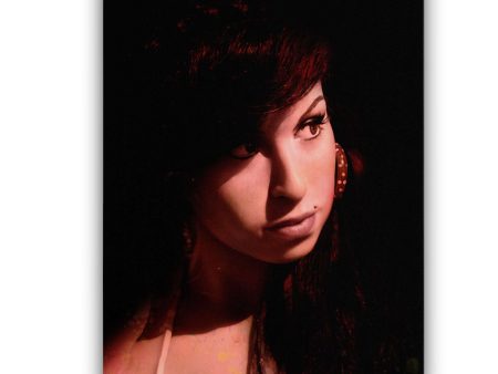 Amy Winehouse Portrait Online