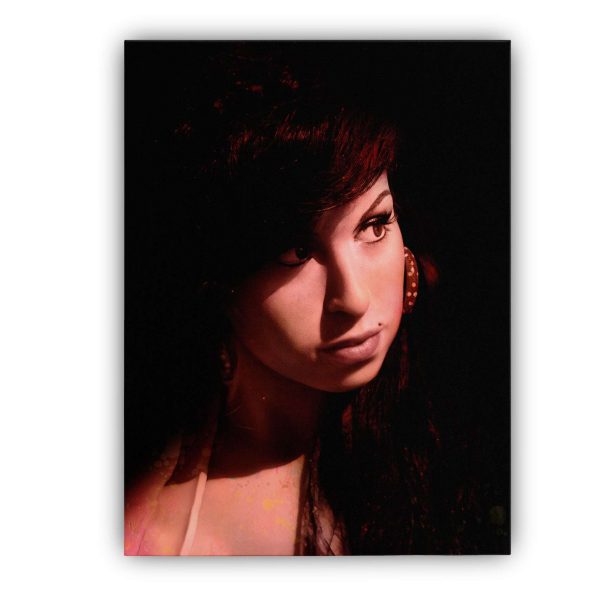 Amy Winehouse Portrait Online