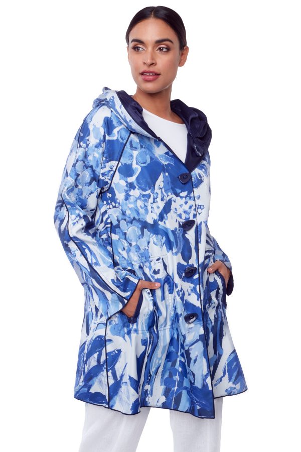 Blue & White: At Lib.reversible coat Fashion